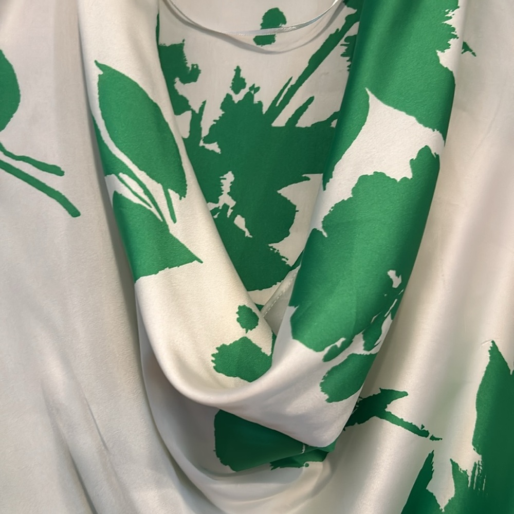 Zara Silk Long Sleeve Tops (3) - Picture 8 of 16